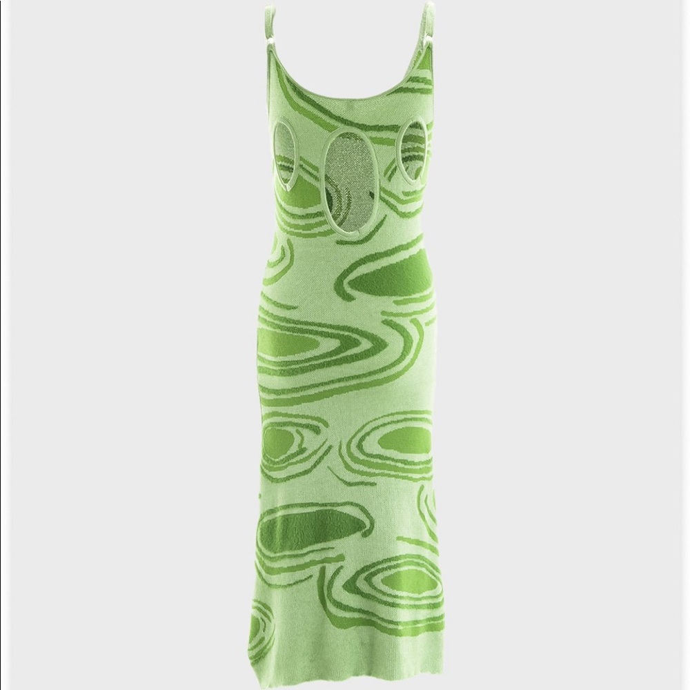Green Sleeveless U-Neck Dress - Picture 2 of 5